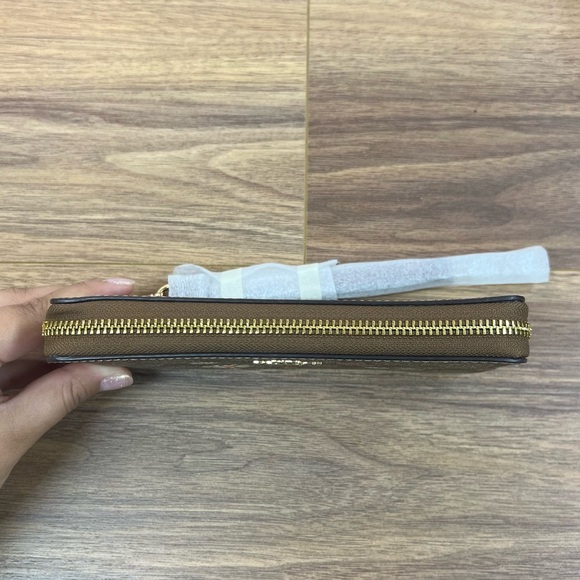 COACH Signature Wildflower Long Zip Around Detachable Strap Wristlet Wallet NWT - Picture 9 of 14